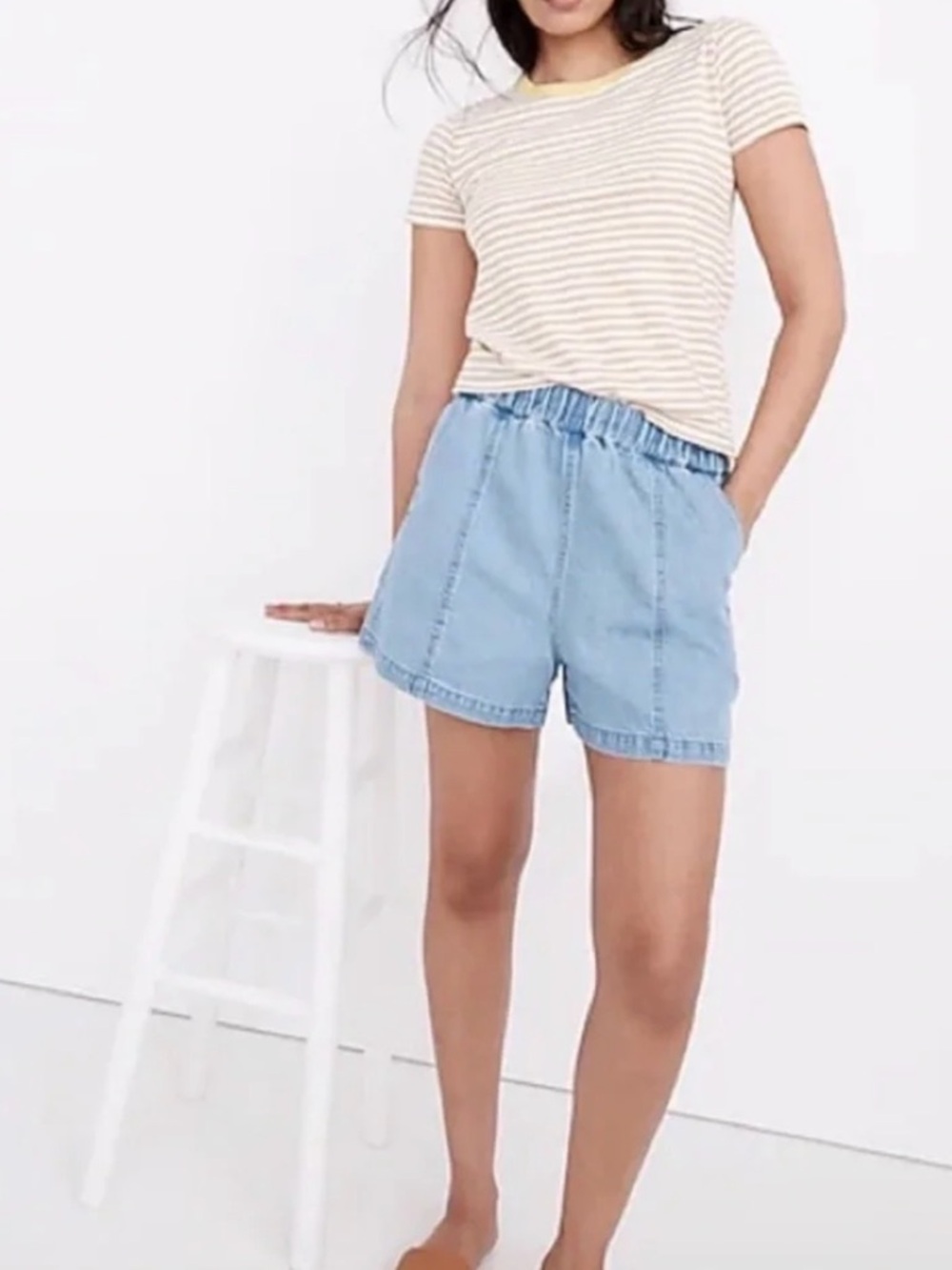 Madewell Light Blue Denim Elastic Waist shorts sz XS - 100% cotton